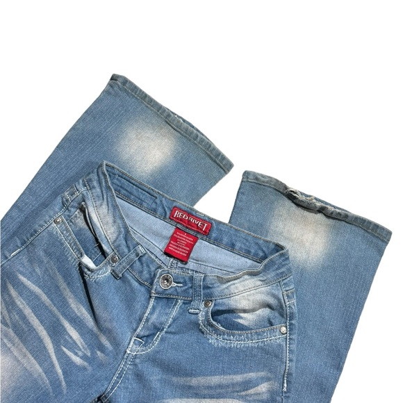 2000s Red Rivet Flare Jeans - Picture 5 of 7